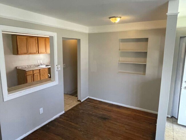 Foto del edificio - 16896 Salem