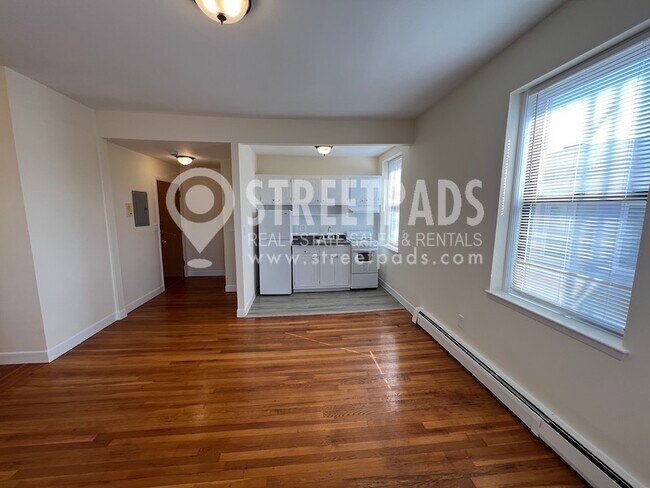 Foto del edificio - 64 Brighton Ave