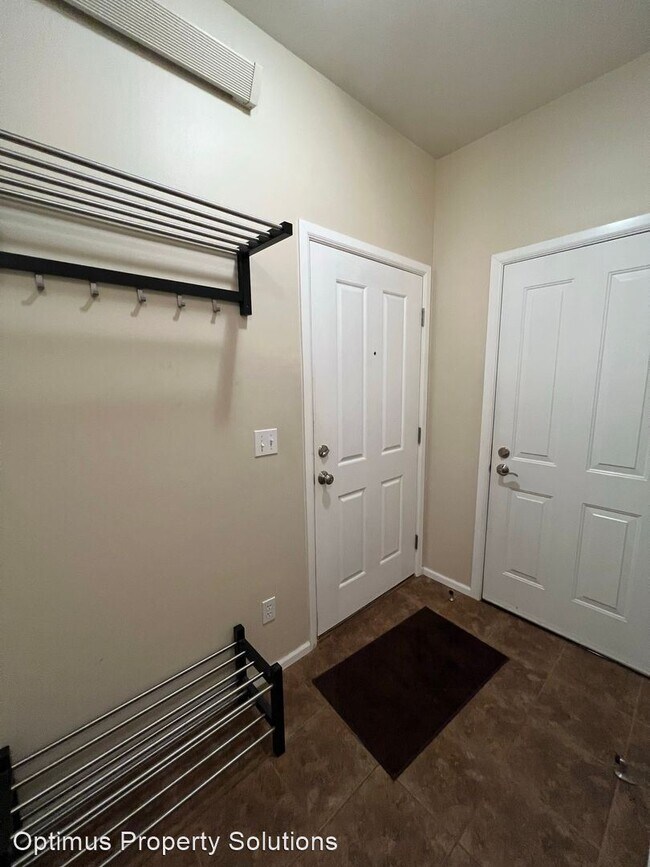 Foto del edificio - 2 br, 2 bath House - 375 Tremont Ave Unit ...