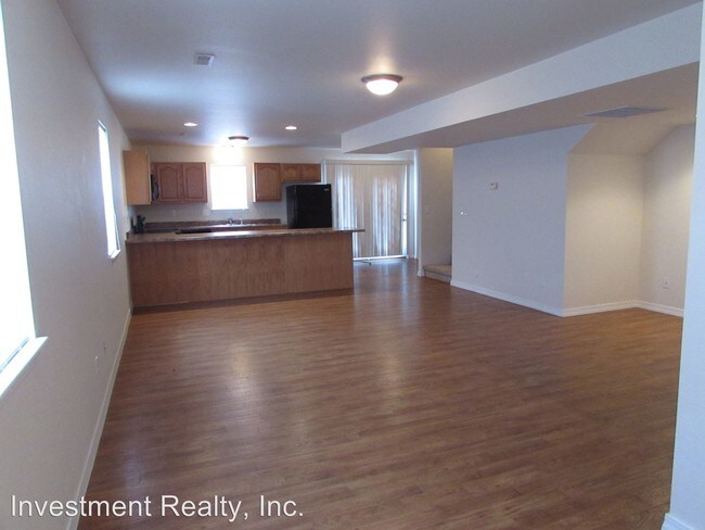 Building Photo - 120 Andrews Dr