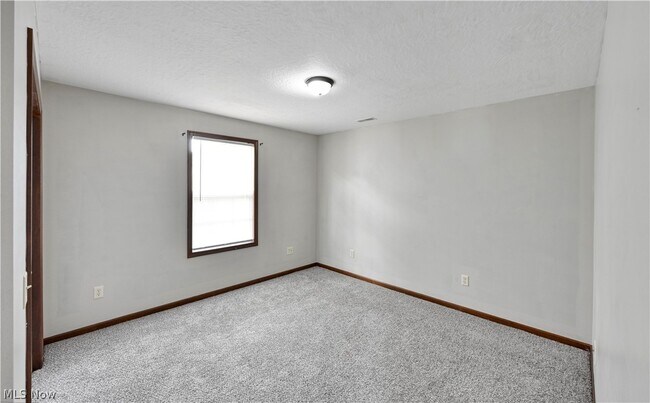 Foto del edificio - 163 Cedar Ln NE