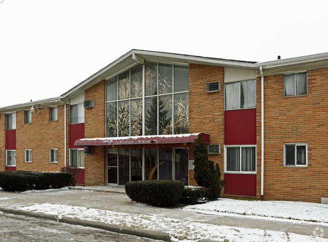 Building Photo - Country House Apartments