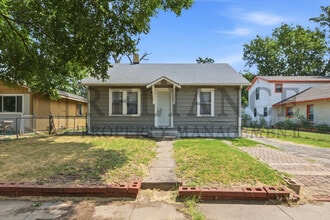 Building Photo - 1836 S Gold St