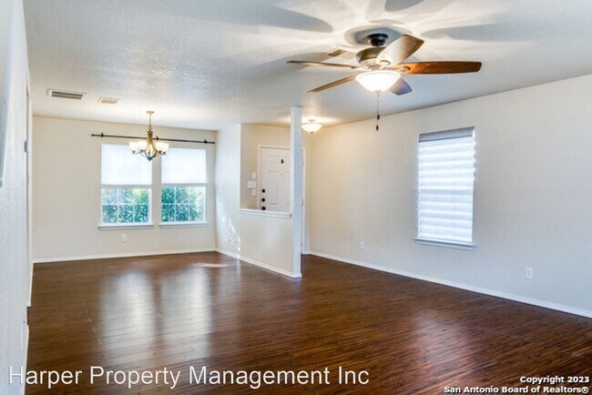 Foto del edificio - 3 br, 2.5 bath House - 8111 Sonora Cavern