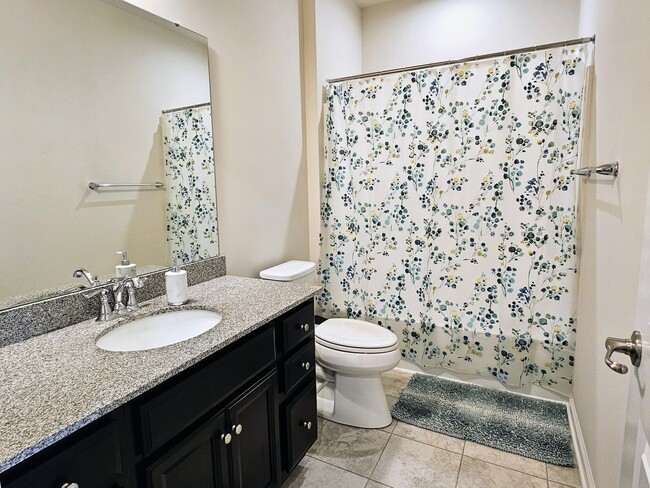 Foto del edificio - 1019 Mohawk Ln