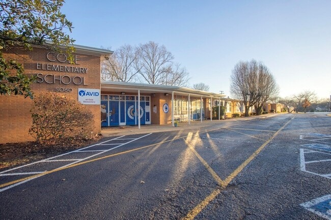 Photo - 5100 Colemont Dr House