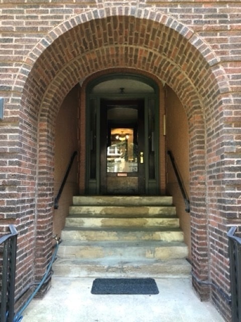 Building Photo - 1101 W PRATT Blvd