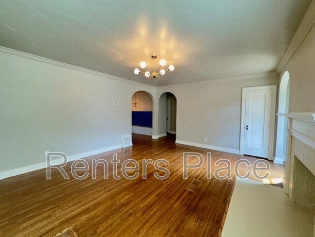 Building Photo - 4131 S Madison Pl
