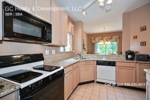 Building Photo - 272 Windsor Ct
