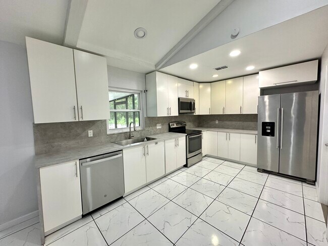 Foto del edificio - 1519 Blind Pond Ave