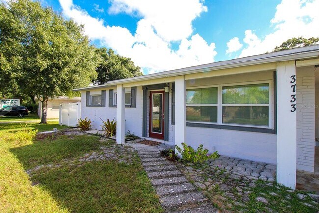 Building Photo - 3733 Bali Dr