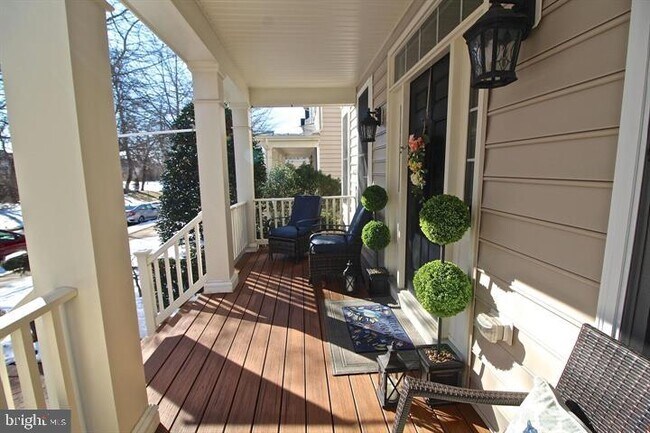 Foto del edificio - 4644 Allens Mill Blvd