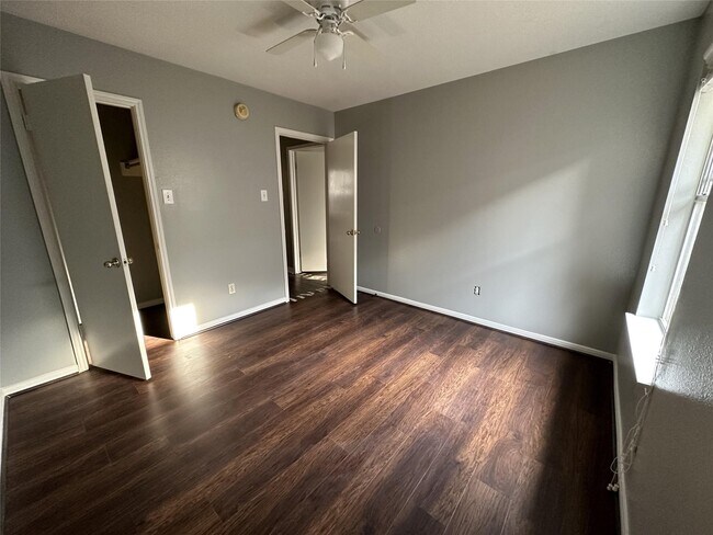 Building Photo - 1607 Bonnie Lea Ln