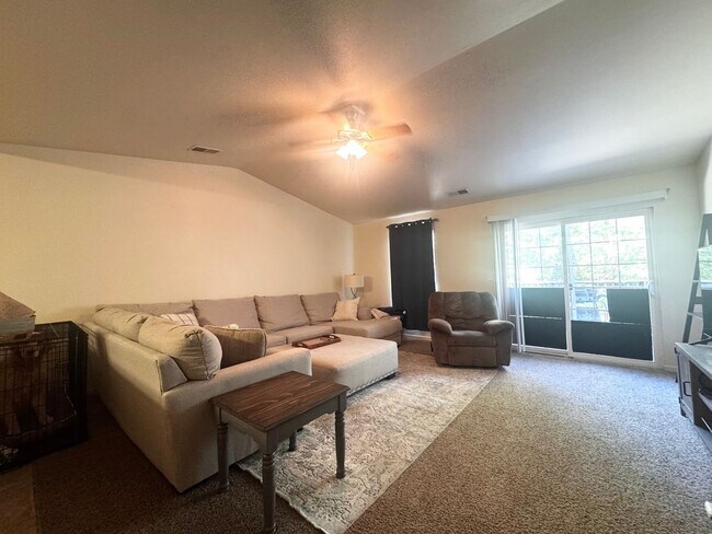 Foto del edificio - 20924 Hartsburg Ln