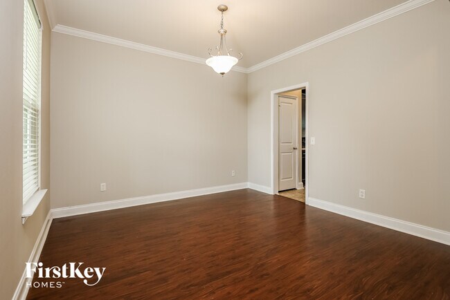 Building Photo - 2902 Penobscot Dr