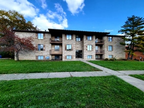Building Photo - 872 Gordon Smith Blvd
