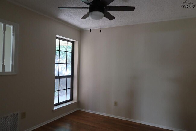 Building Photo - 4601 Misty Valley W