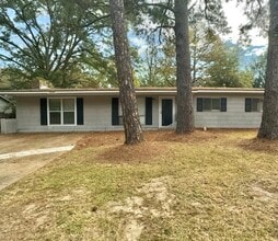 Building Photo - 3320 Ridgeland Dr