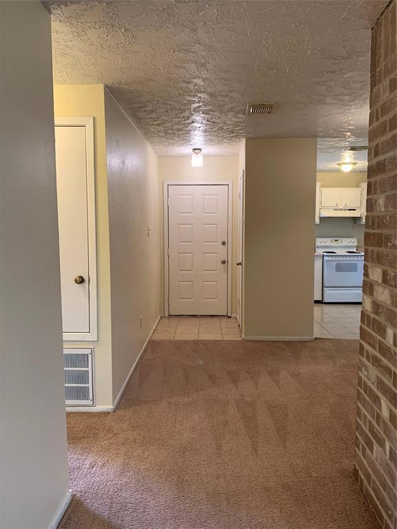 Building Photo - 16429 Monte Carlo Ln