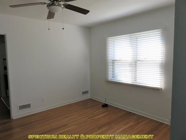Building Photo - 2 Bd/1 Ba Duplex for rent in Sugarhouse!
