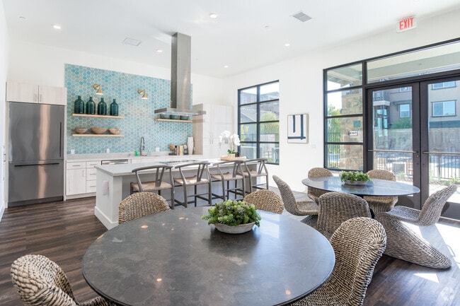 Clubhouse - Blossoms at Brentwood