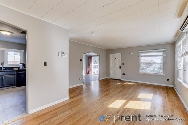 Building Photo - 2 br, 1 bath House - 4458 47th Street, San...