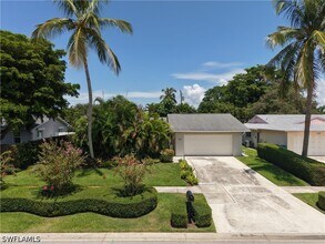 Building Photo - 1363 Woodridge Ave