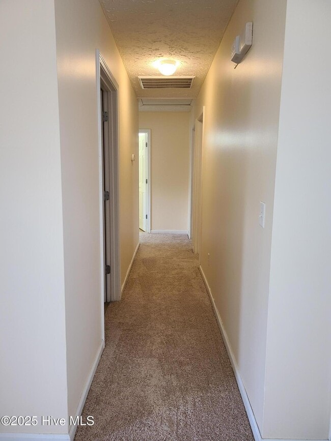 Building Photo - 9499 Huckabee Dr NE