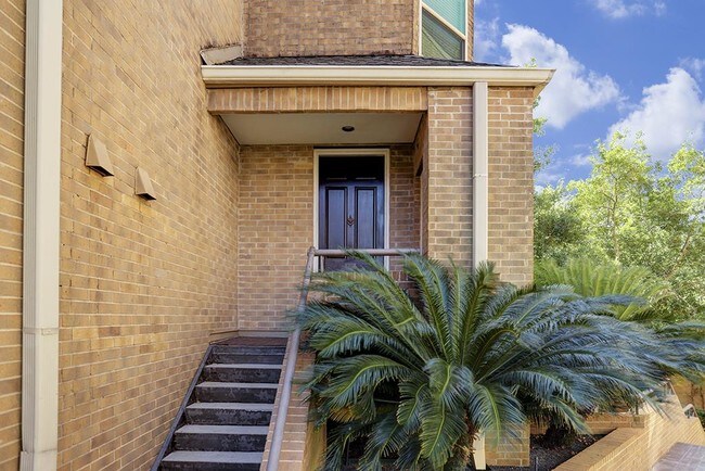 Building Photo - 5210 Weslayan St