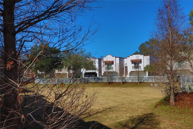 Foto del edificio - 3617 Bay Heights Way