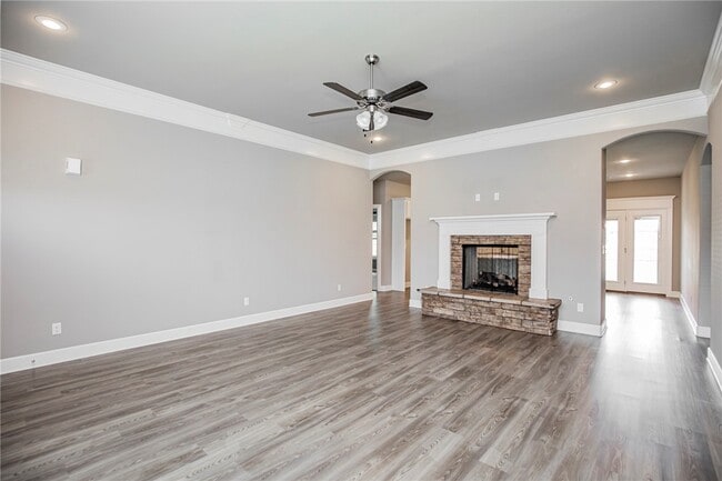 Building Photo - 870 Bob Glen Cir