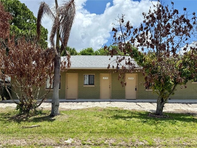 Building Photo - 2380 N Tropical Trail