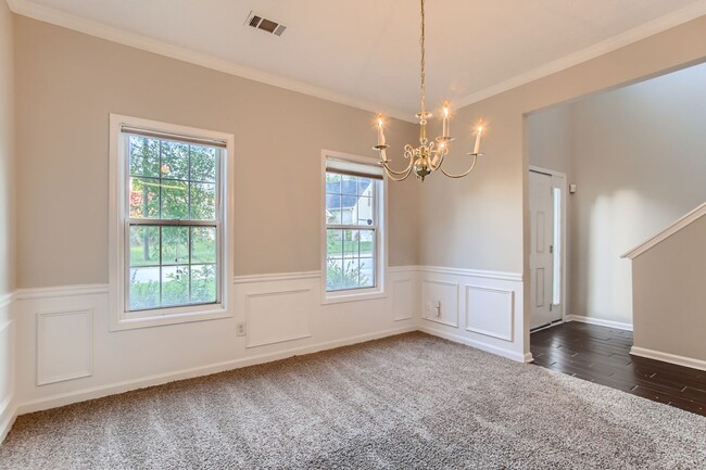 Foto del edificio - 5487 Walnut Ln