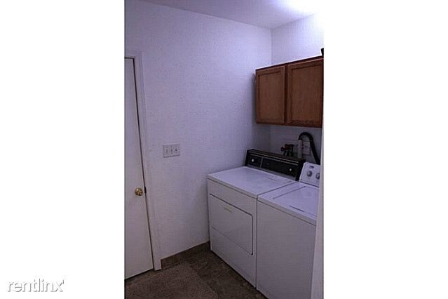 Foto del edificio - 4 br, 1.5 bath House - 1008 67th St