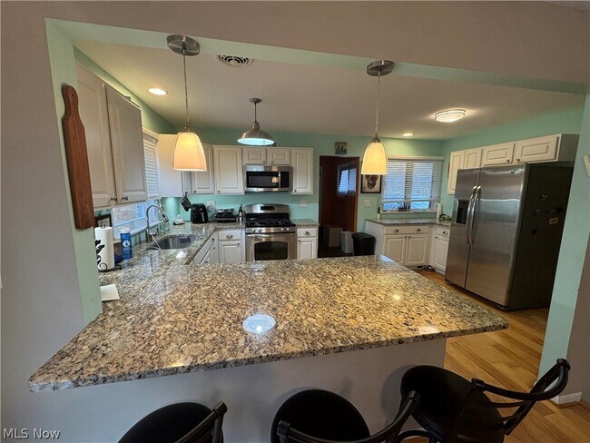 Foto del edificio - 2545 Buckhurst Dr