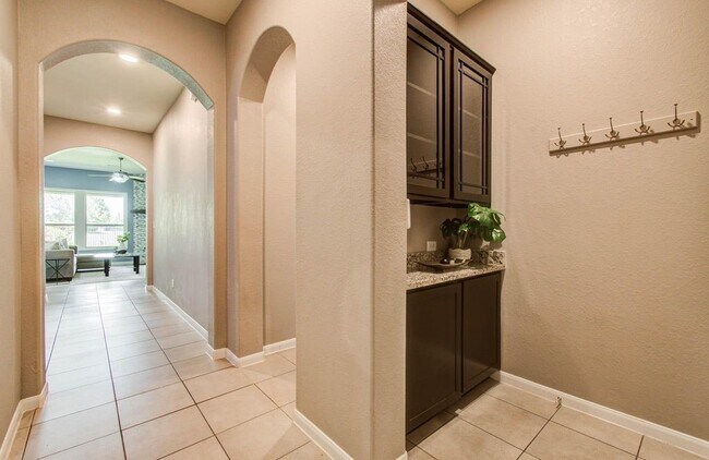 Foto del edificio - 17622 Quiet Shores Dr