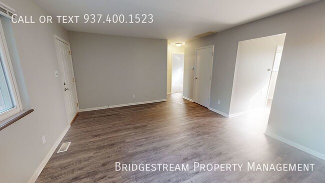 Foto del edificio - *Half Off First Months Rent* Charming 2 Be...