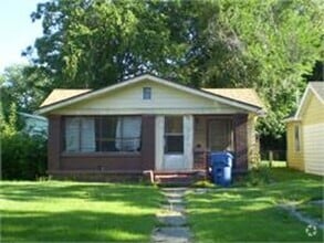 Building Photo - 2416 Maple Ave