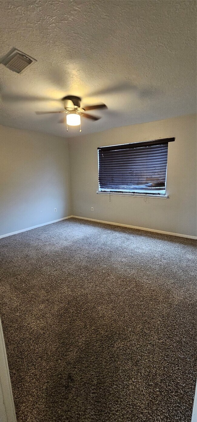 Foto del edificio - 2053 Country Village Blvd