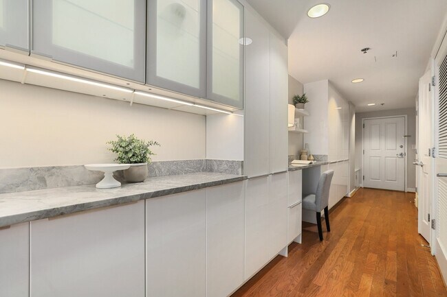 Foto del edificio - 777 7th St NW