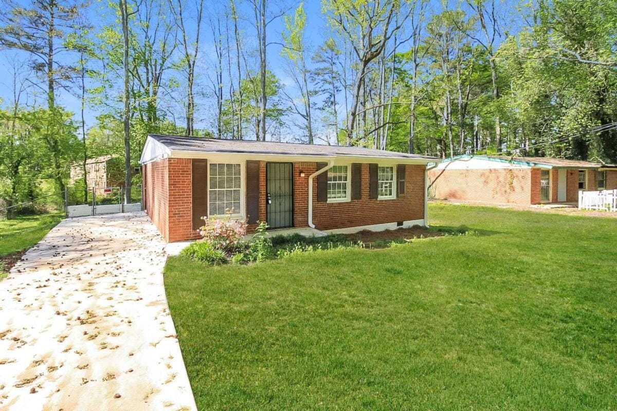 Primary Photo - 4485 Richard Rd