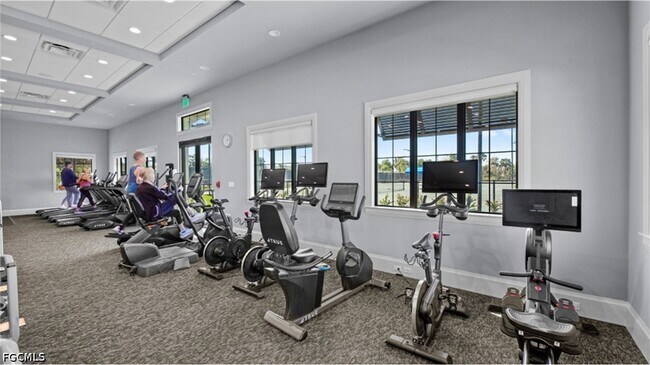 Foto del edificio - 14271 Heritage Landing Blvd