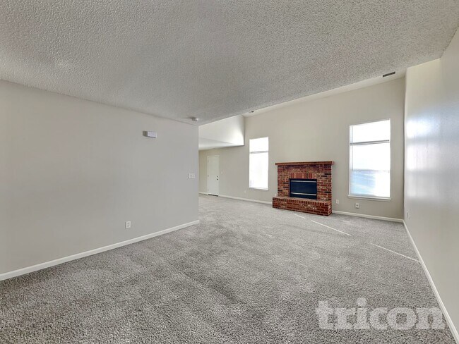 Foto del edificio - 10249 Cadogan Dr