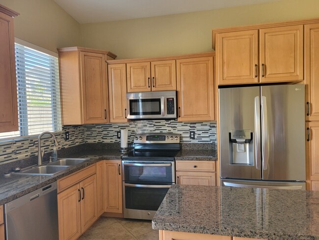 Foto del edificio - 4318 E Milton Dr