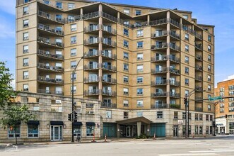 Building Photo - 4350 N Broadway