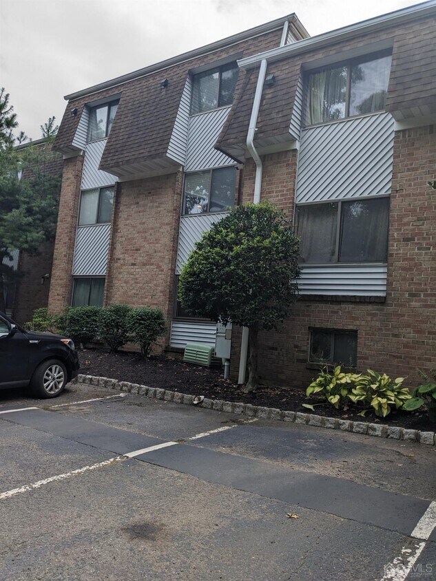 Primary Photo - 1806 Edison Glen Terrace