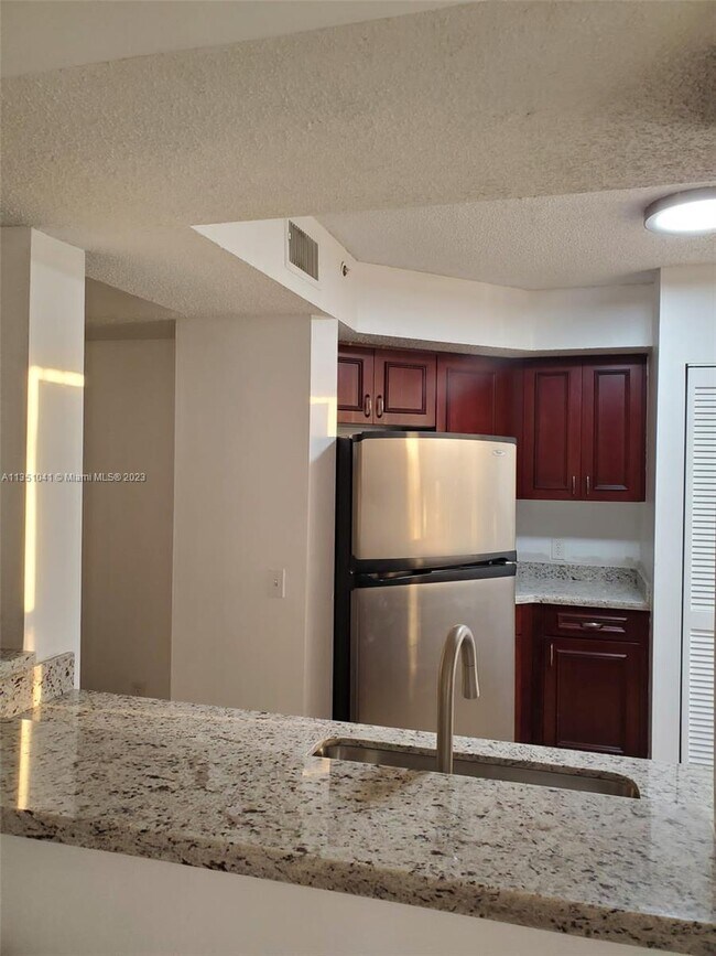 Building Photo - 165 NW 96th Terrace