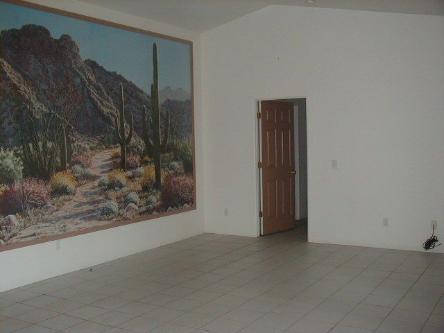 Foto del edificio - 2440 E calle Bacardi