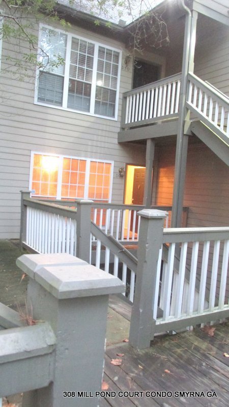 Building Photo - ENJOY THIS BEAUTIFUL CONDO NESTLED IN THE ...