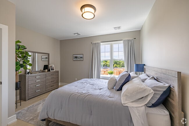 2BR, 2BA - 1,402SF - Bedroom - Westfield Crossing